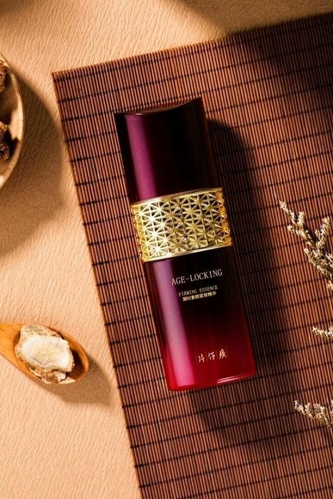 抗初老就用片仔癀“小弹簧”凝时精华