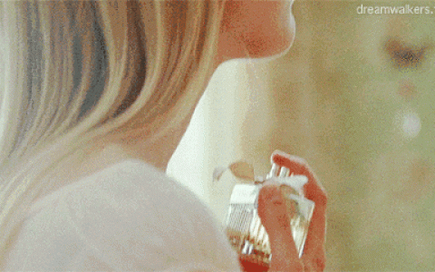 长久留香不撞香 清新活力香提升夏日的氛围感