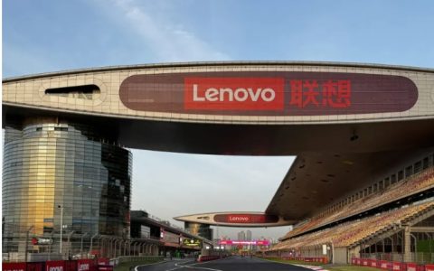 联想成为 F1 赛车全球技术合作伙伴，摩托罗拉成为 F1 全球智能手机合作伙伴