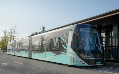 西安市昆明池智轨观光专线正式开通：国内首条景区智轨旅游观光线