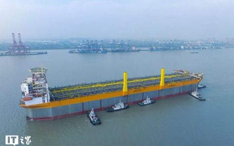 上海外高桥造船全年交船 22 艘，提前一个半月完成年度交船目标