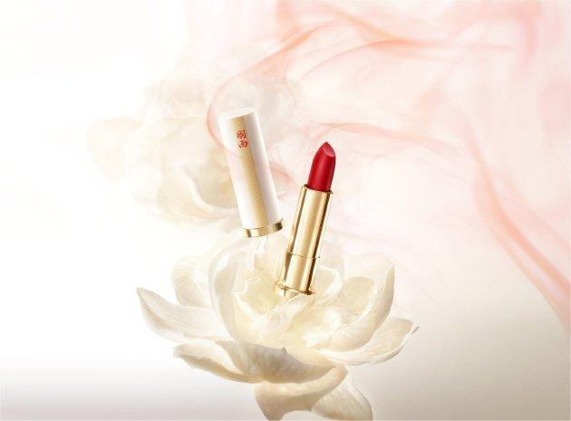 经典回归，智塑新色，悦活越美 全新羽西柔雾微光口红，专为中国女性打造的养唇美妆