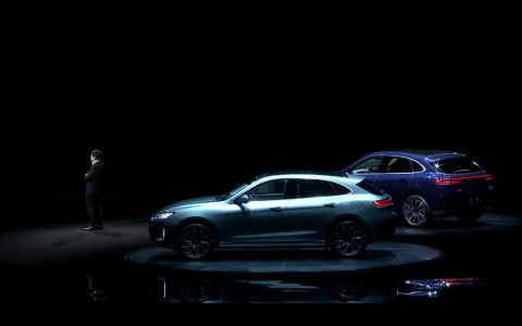 赛力斯11销售新车4.26万辆，今年累销同比增长129.22%