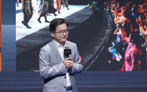 比亚迪李云飞：接受媒体的批评和监督，但对黑公关和黑媒体一追到底、绝不姑息