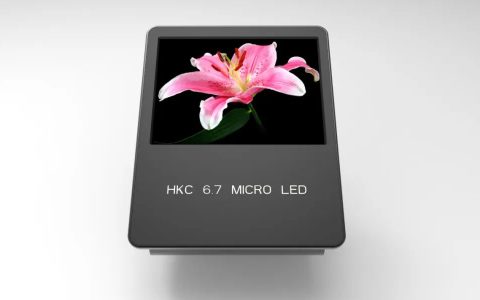 HKC 惠科成功点亮行业首款玻璃基 HMO 背板 6.67 英寸 Micro LED 直显屏体